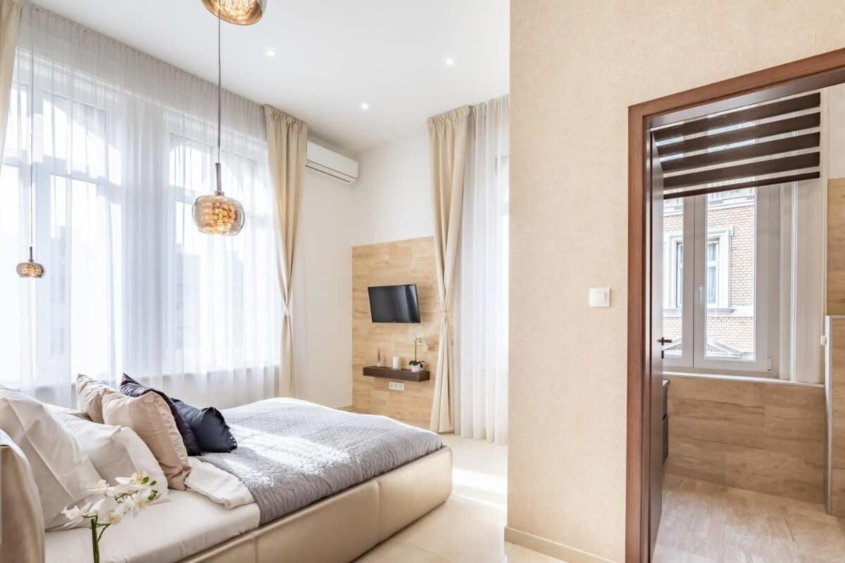 布达佩斯Splendid Perfectly Located Flat With Sauna公寓 外观 照片
